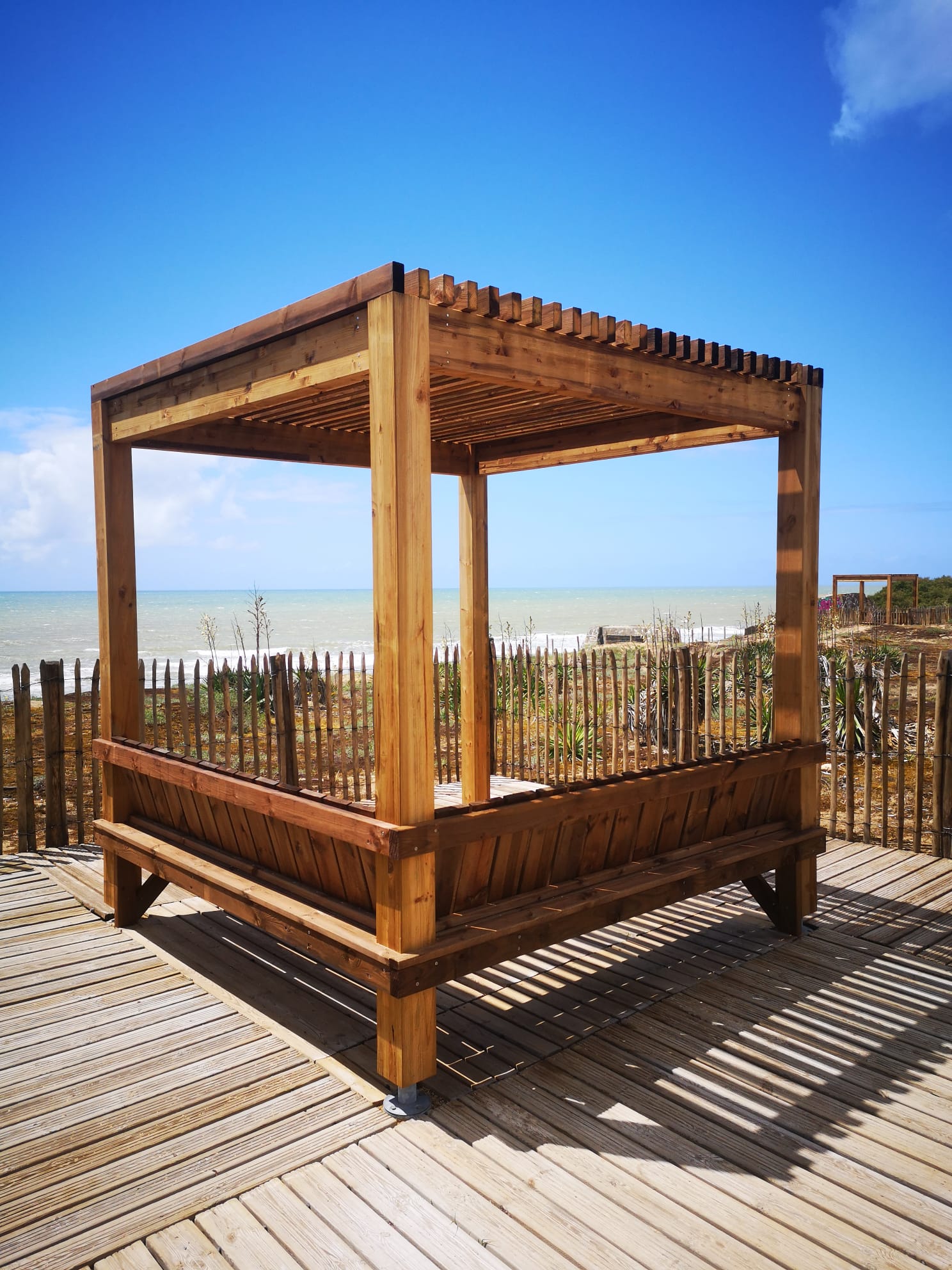 ensemble pergolas et bancs